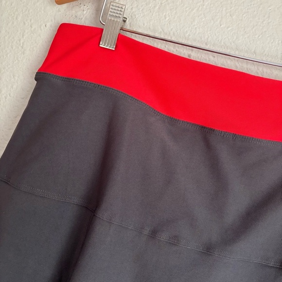 Nike Black and Red Athletic Skirt - Picture 7 of 8
